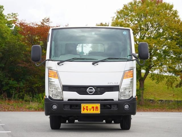 Nissan ATLAS 2014-09 196062-1