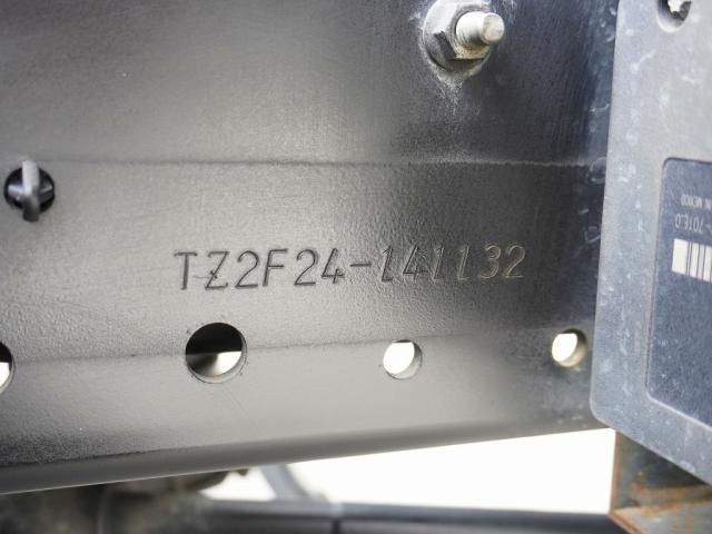 Nissan ATLAS 2014-09 196062-25