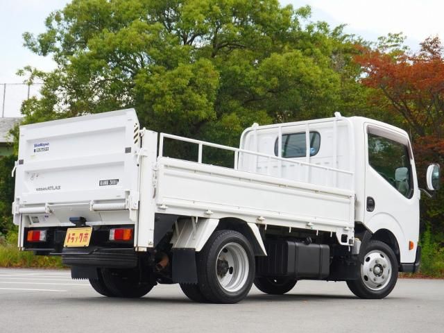 Nissan ATLAS 2014-09 196062-4