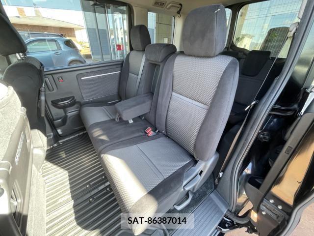 Honda STEP WGN 2016-11 255167-12