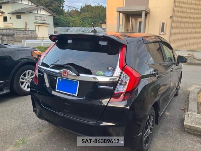 Honda FIT HYBRID 2013-11 390875-5