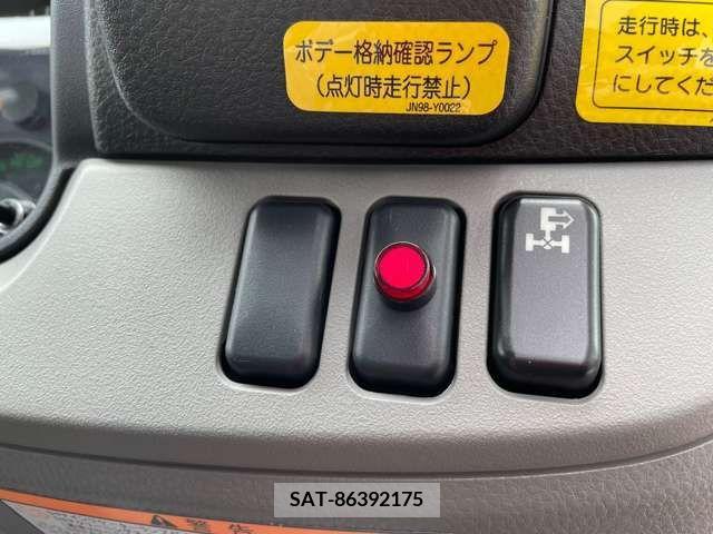 Mitsubishi CANTER 2024-02 294483-14