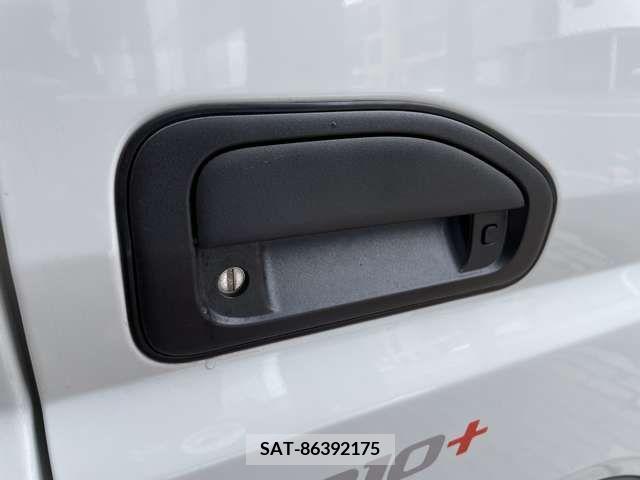 Mitsubishi CANTER 2024-02 294483-17