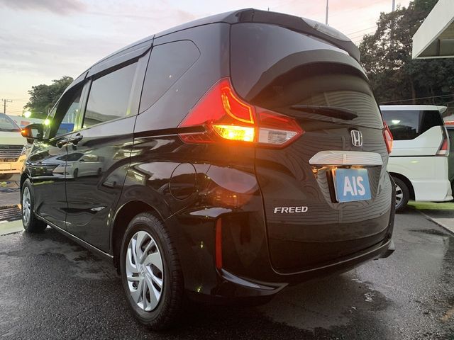Honda FREED 2017-02 16180-7