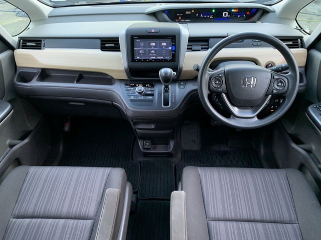 Honda FREED 2017-02 16180-1