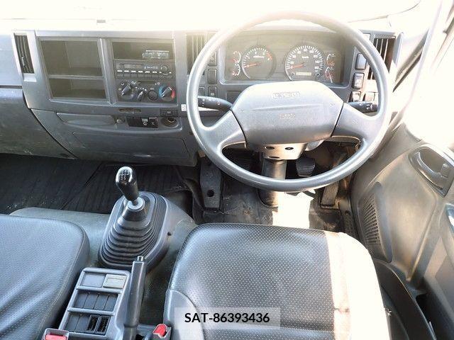 Isuzu FORWARD 2011-03 302740-1