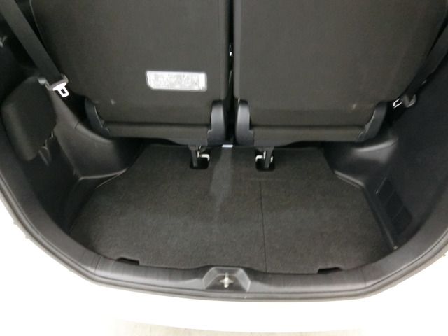 Toyota VOXY HYBRID 2016-09 21441-10