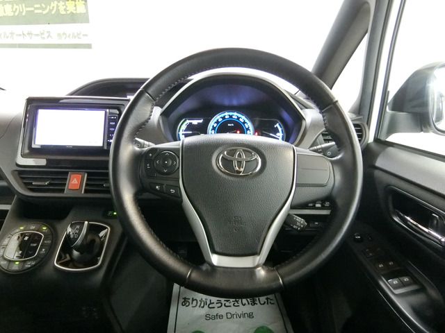 Toyota VOXY HYBRID 2016-09 21441-2