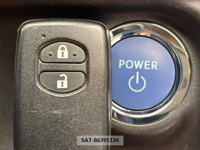 Toyota AQUA 2014-10 292009-4