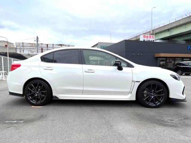 Subaru WRX S4 2017-10 15595-18