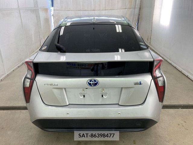 Toyota PRIUS 2018-07 322314-6