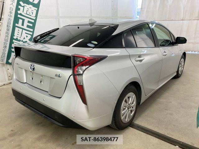 Toyota PRIUS 2018-07 322314-4