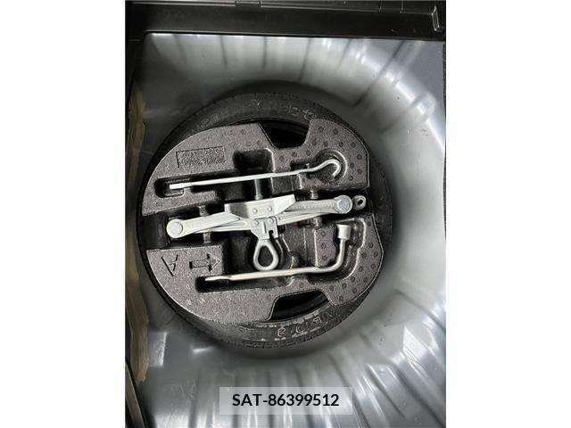 Nissan NOTE 2015-12 302387-18