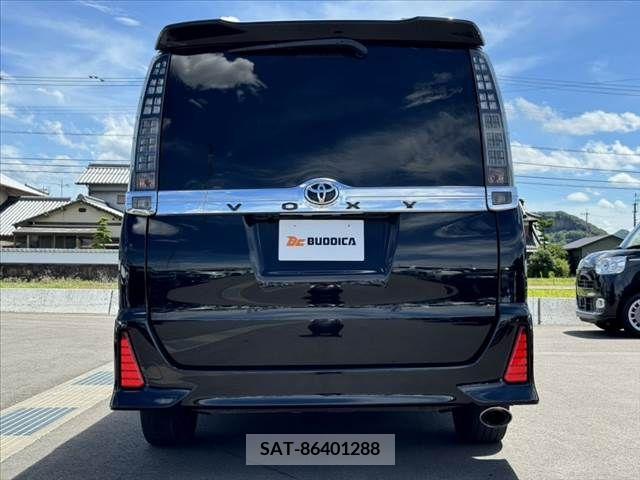 Toyota VOXY 2015-09 380678-15
