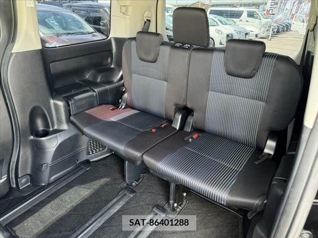 Toyota VOXY 2015-09 380678-20
