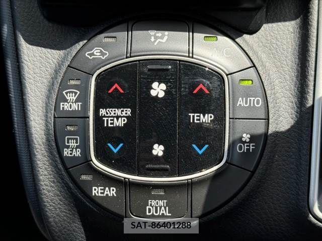 Toyota VOXY 2015-09 380678-27