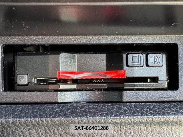 Toyota VOXY 2015-09 380678-8