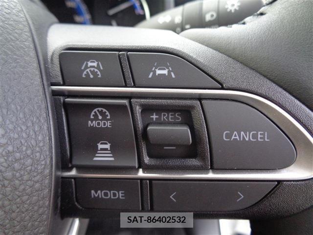 Toyota NOAH HYBRID 2023-09 351936-26