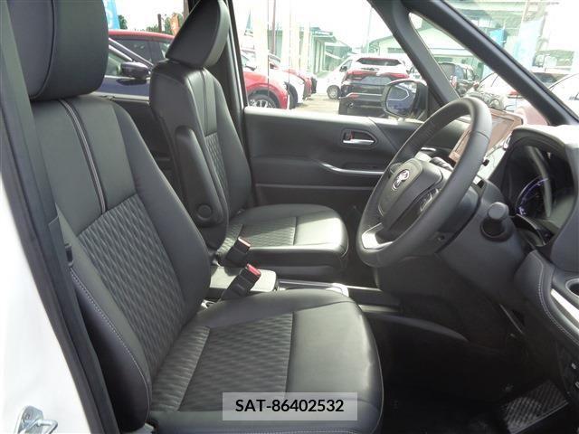 Toyota NOAH HYBRID 2023-09 351936-12
