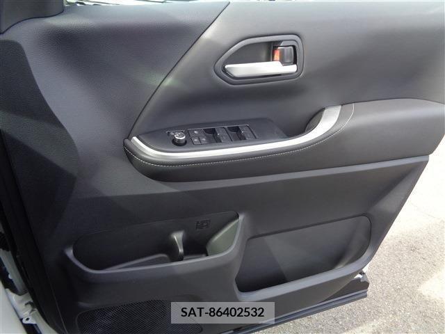 Toyota NOAH HYBRID 2023-09 351936-24