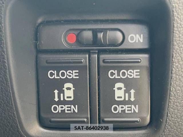 Honda N BOX CUSTOM 2013-08 255385-3