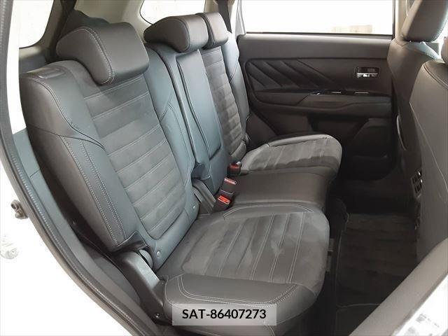 Mitsubishi OUTLANDER PHEV 2019-09 338252-10