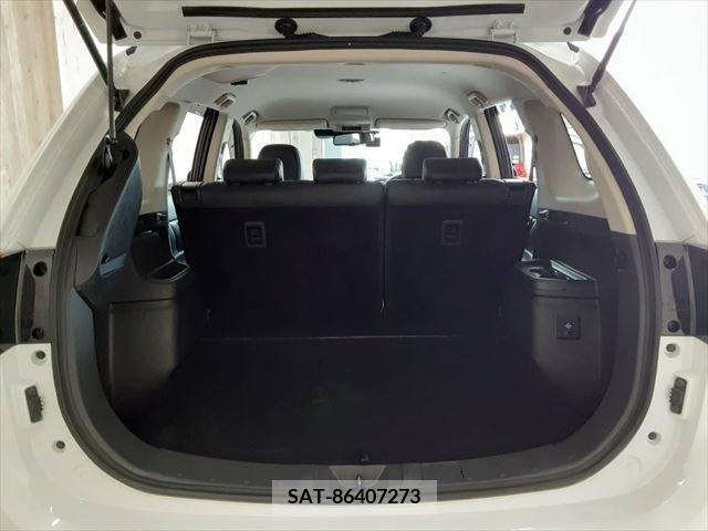 Mitsubishi OUTLANDER PHEV 2019-09 338252-11