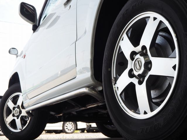 Nissan KIX 2010-11 13873-22