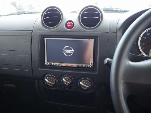 Nissan KIX 2010-11 13873-1
