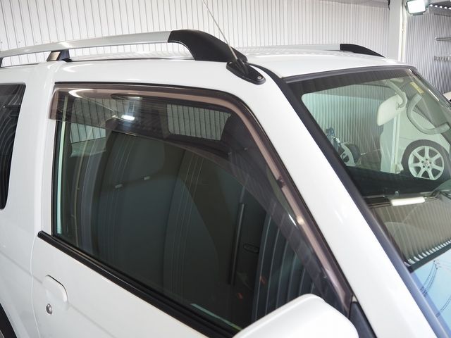 Nissan KIX 2010-11 13873-20