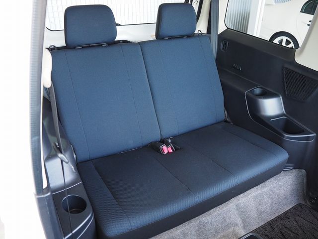 Nissan KIX 2010-11 13873-24