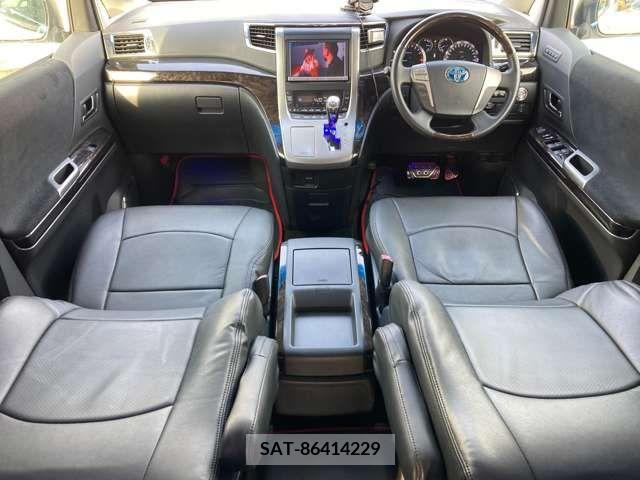 Toyota VELLFIRE 2012-09 287962-1
