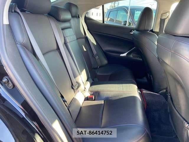 Lexus IS 2009-05 207358-16