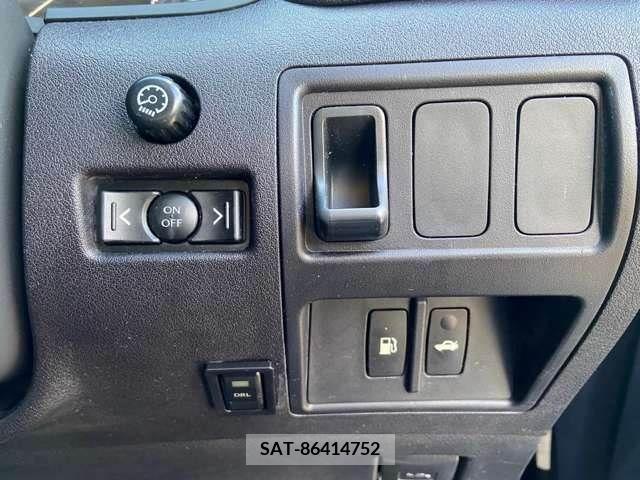 Lexus IS 2009-05 207358-11