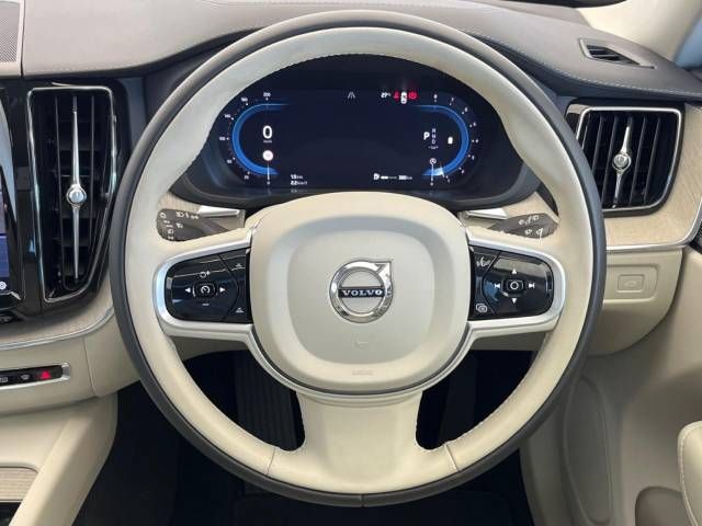 Volvo XC60 2021-11 23389-10