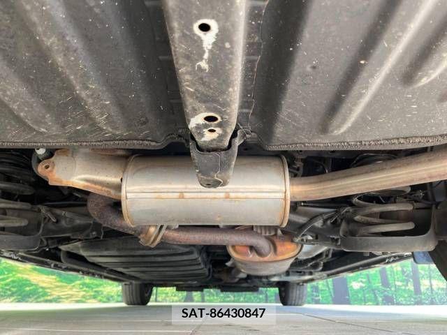 Toyota VOXY 2018-03 332283-19