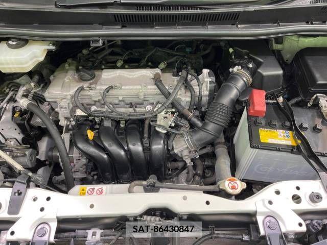 Toyota VOXY 2018-03 332283-18