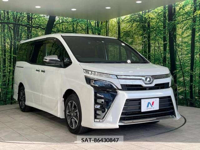 Toyota VOXY 2018-03 332283-17