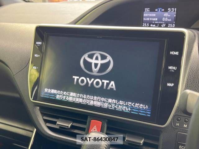 Toyota VOXY 2018-03 332283-3