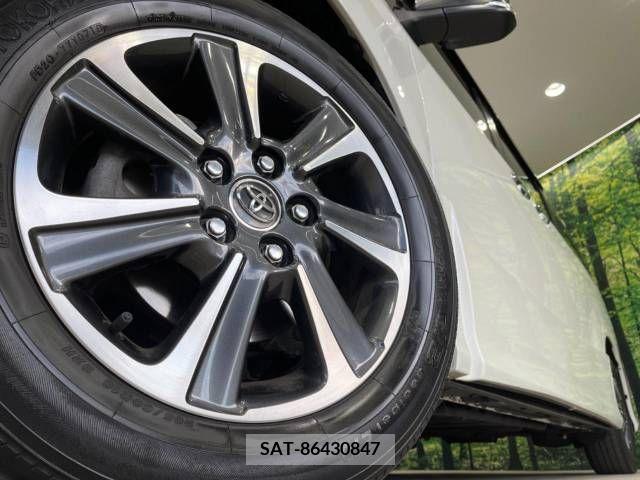 Toyota VOXY 2018-03 332283-14
