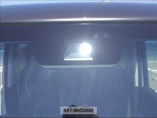 Honda N BOX 2023-10 278415-12