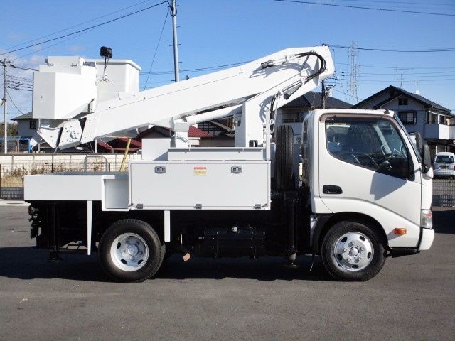 Hino DUTRO 2014-08 1968-2