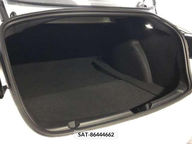 Tesla MODEL 3 2021-12 231568-4