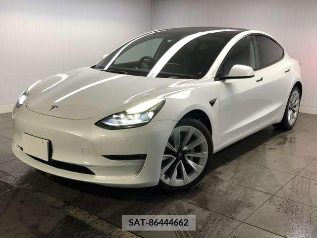 Tesla MODEL 3 2021-12 231568-10
