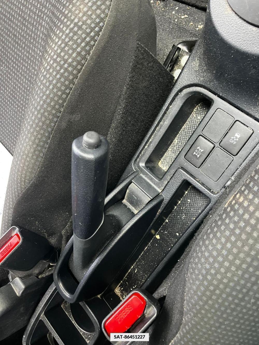 Toyota VITZ 2019-06 334642-31