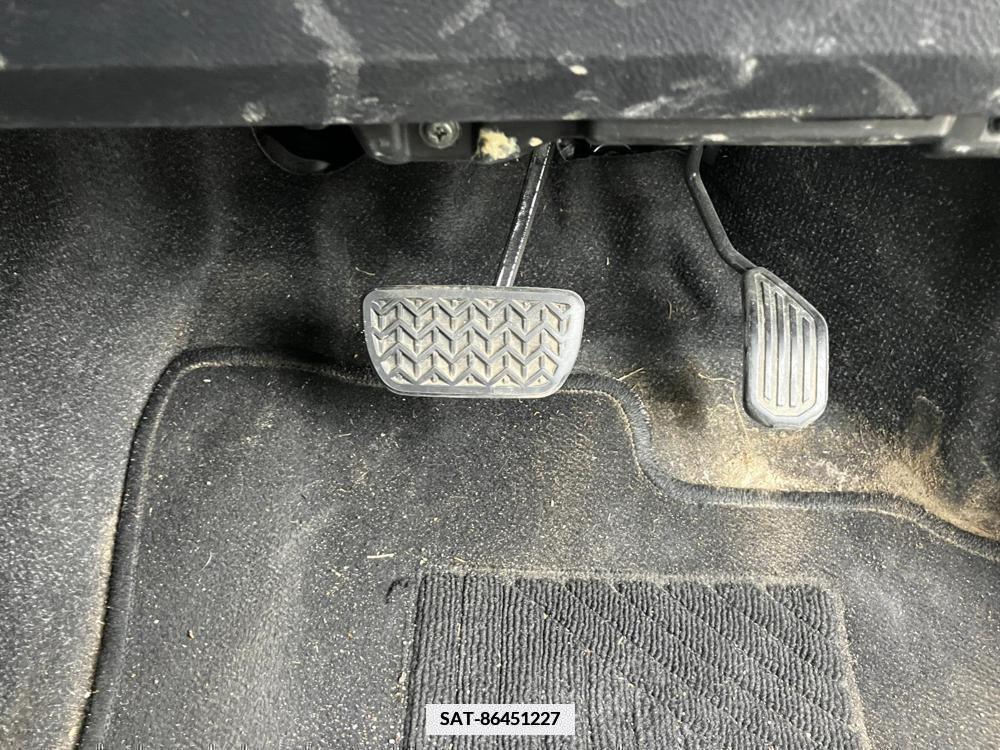 Toyota VITZ 2019-06 334642-34