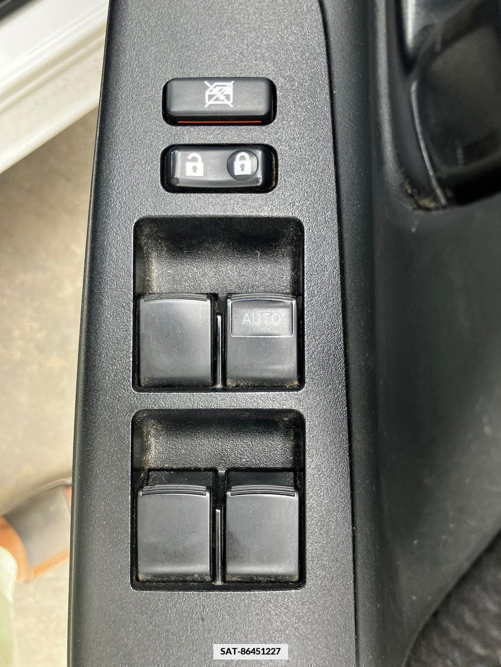 Toyota VITZ 2019-06 334642-37