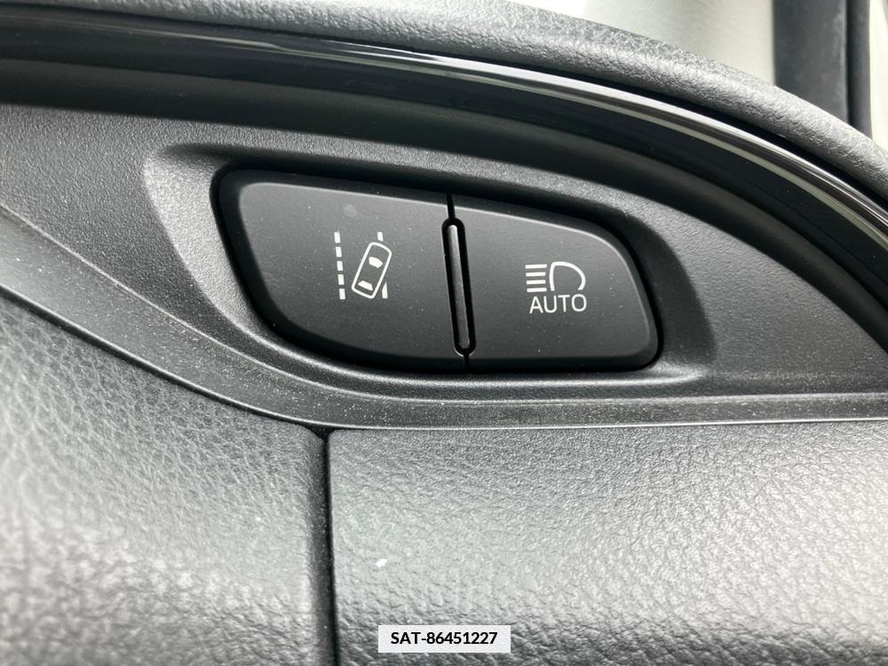 Toyota VITZ 2019-06 334642-39