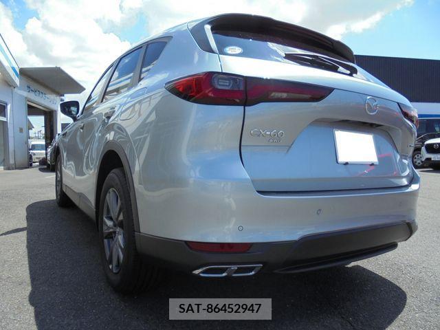 Mazda CX-60 2023-04 358770-2