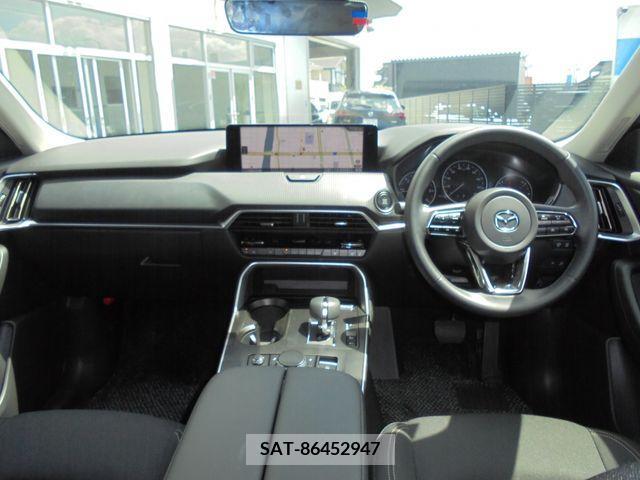 Mazda CX-60 2023-04 358770-18